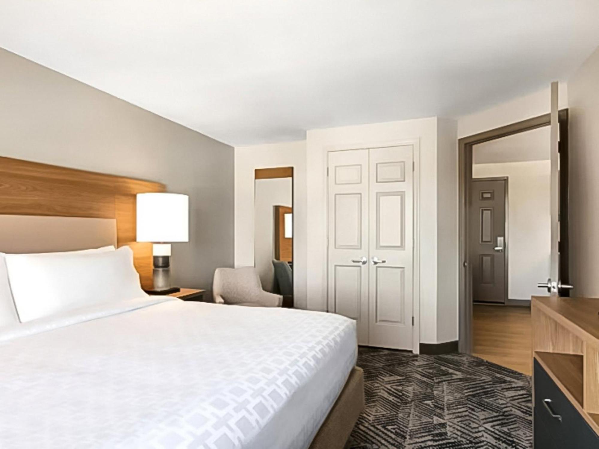 Candlewood Suites Champaign-Urbana University Area By Ihg Exterior foto